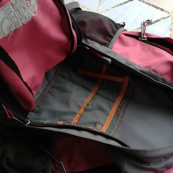 Pink North Face Jester backpack - Picture 6 of 7